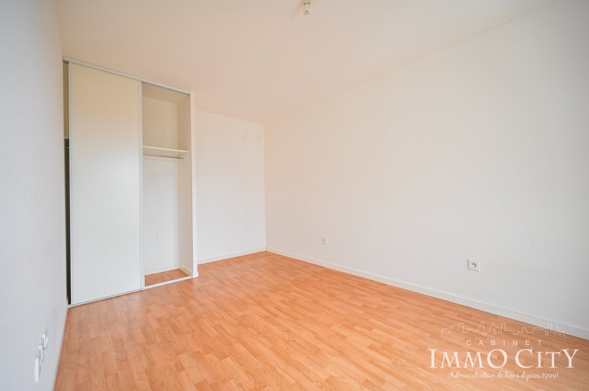 Location Appartement  2 pièces - 39m² 94310 Orly