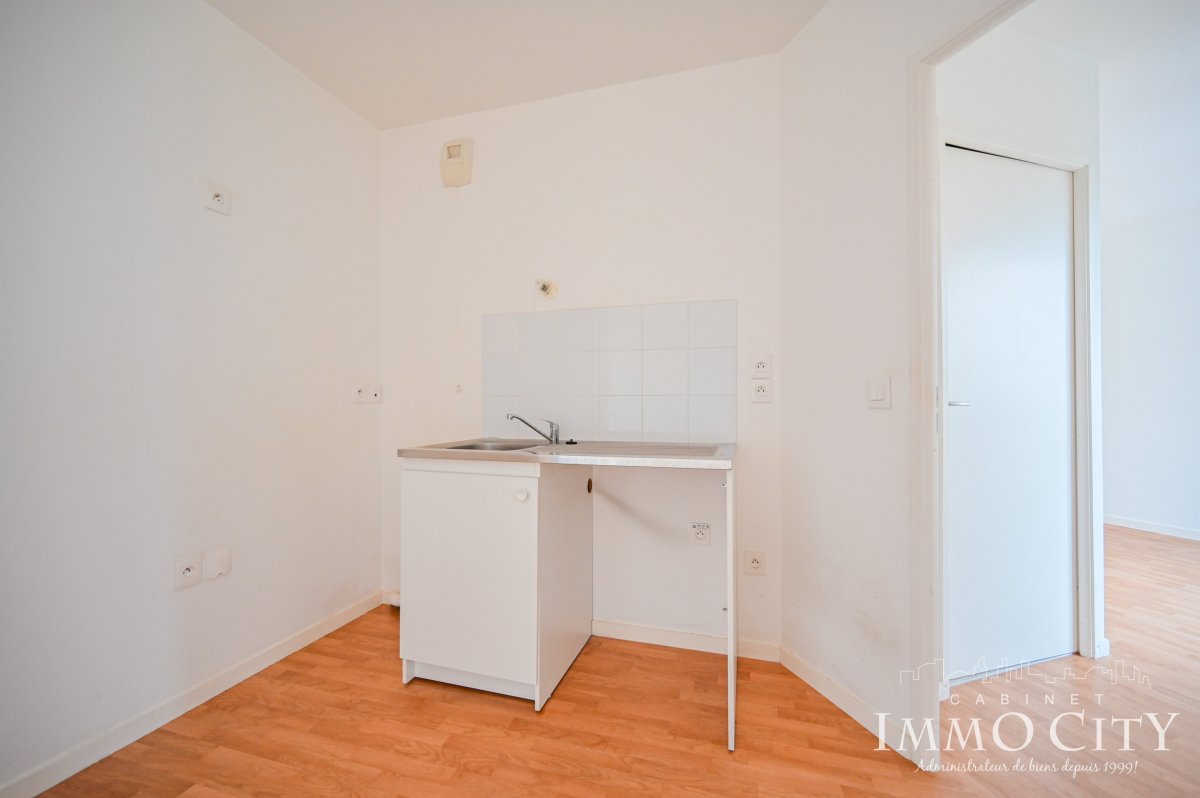 Location Appartement  2 pièces - 39m² 94310 Orly