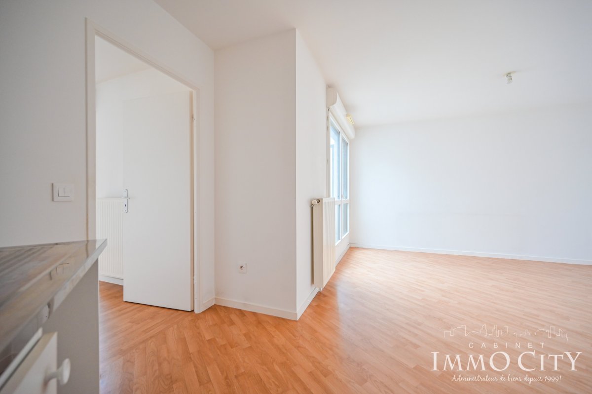 Location Appartement  2 pièces - 39m² 94310 Orly