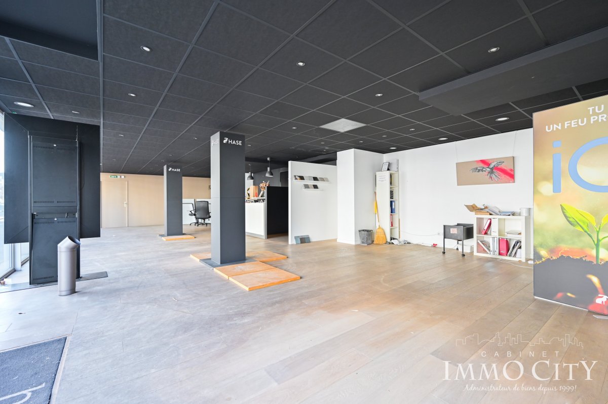 Location Local commercial  2 pièces - 130m² 92160 Antony