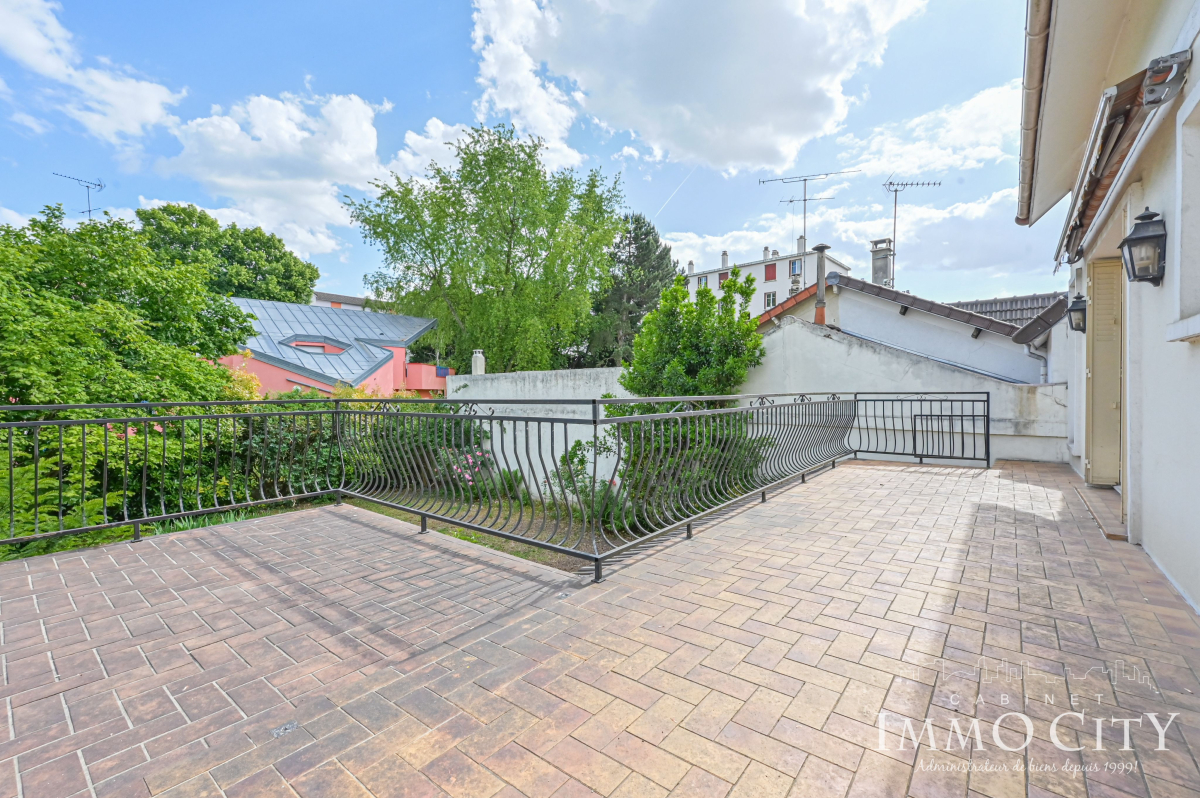 Vente Maison  6 pièces - 105m² 94600 Choisy-le-roi