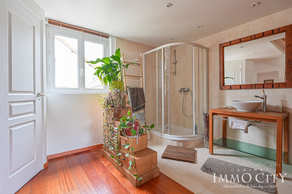 Vente Appartement  5 pièces - 125m² 94290 Villeneuve-le-roi