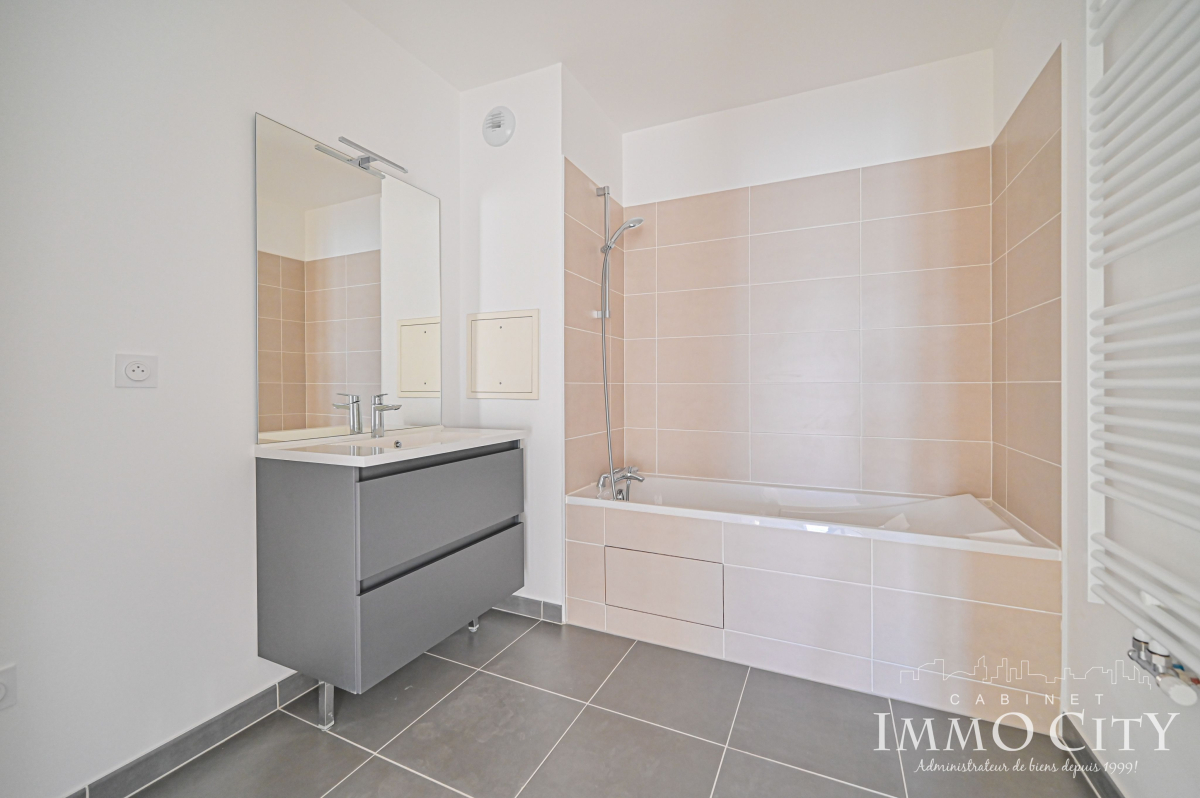 Location Appartement  3 pièces - 65m² 94400 Vitry-sur-seine