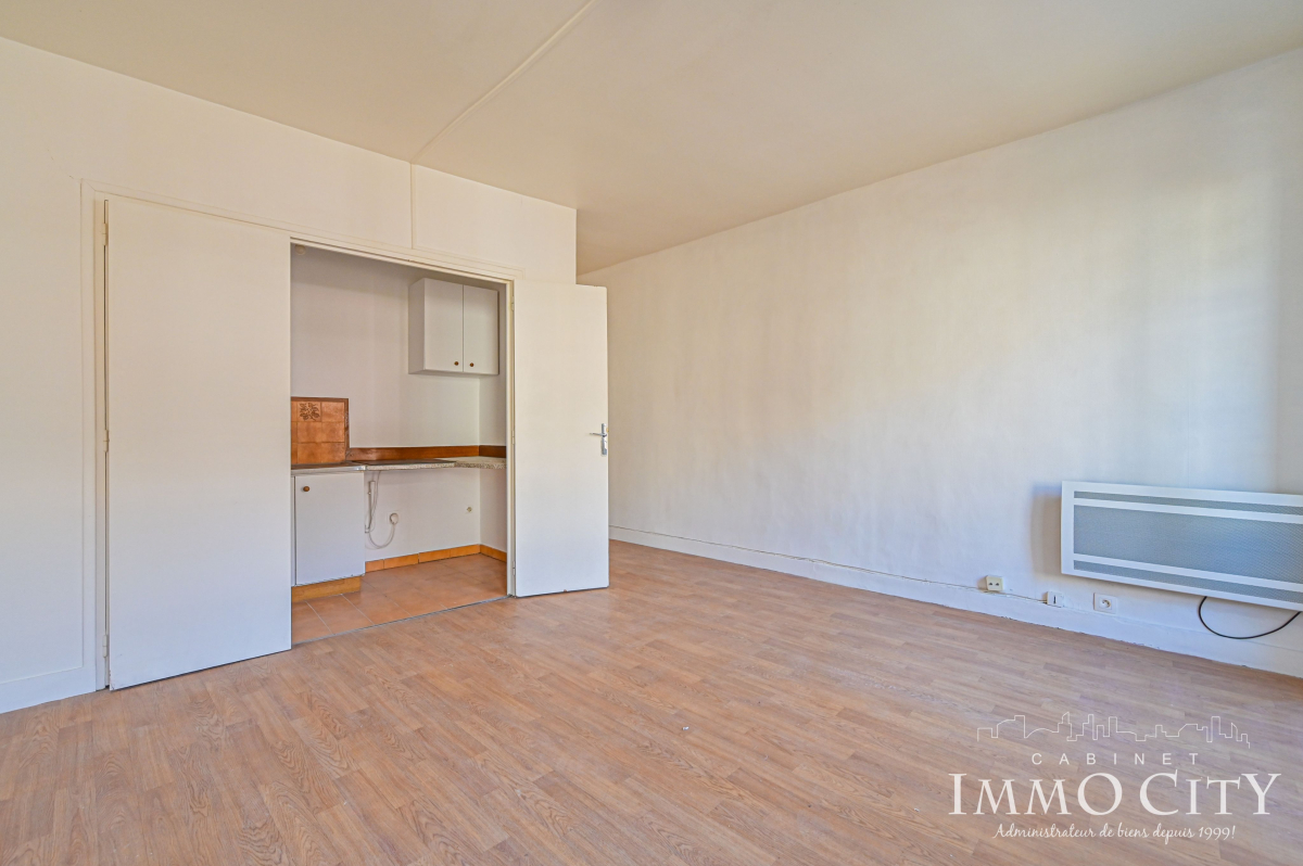 Location Appartement  1 pièce (studio) - 29m² 94600 Choisy-le-roi
