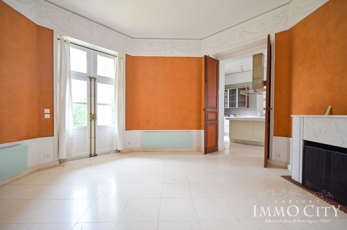Vente Maison  6 pièces - 155m² 94320 Thiais