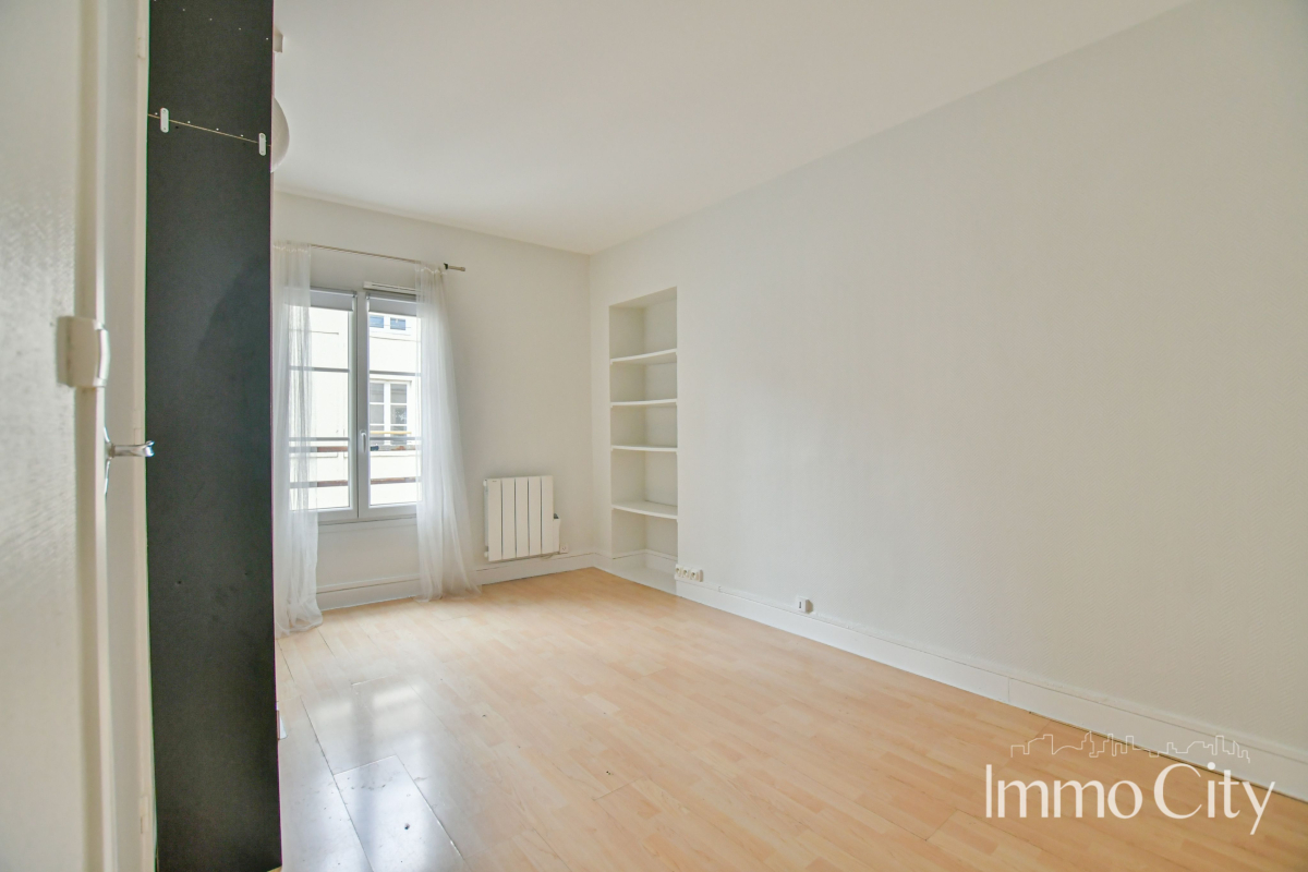 Location Appartement  1 pièce (studio) - 15.8m² 75010 Paris