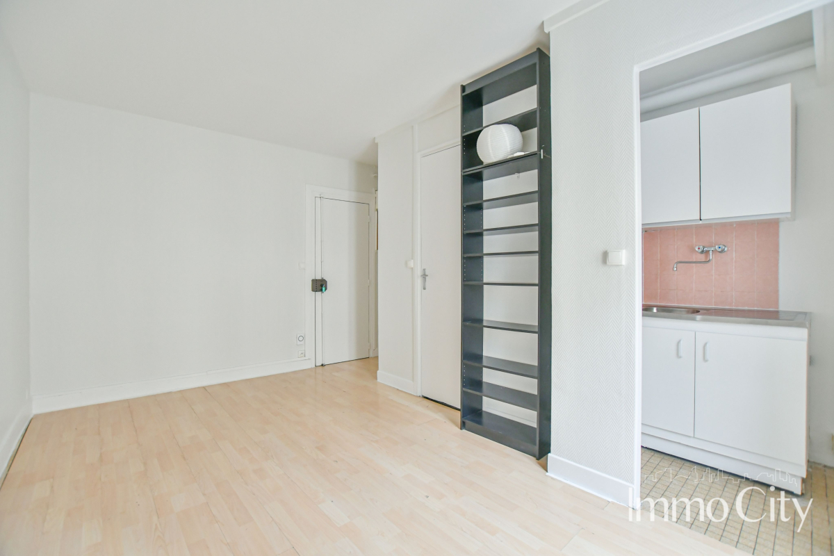 Location Appartement  1 pièce (studio) - 15.8m² 75010 Paris