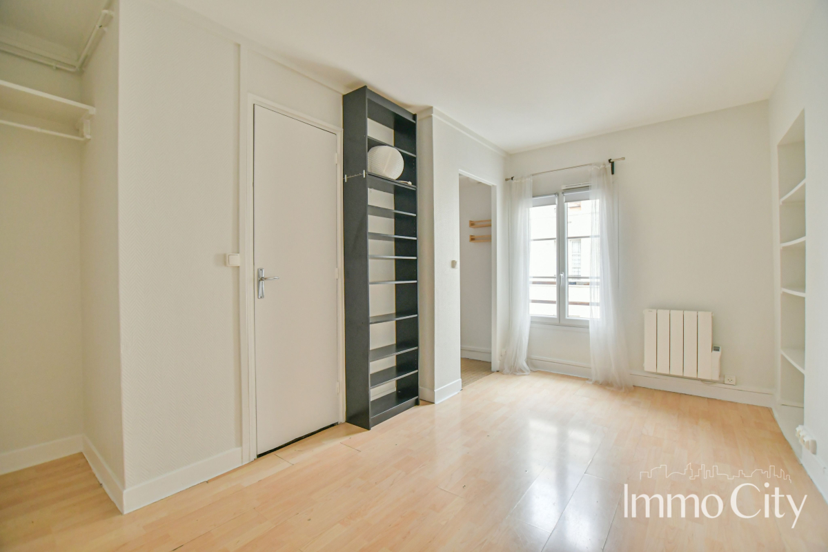 Location Appartement  1 pièce (studio) - 15.8m² 75010 Paris