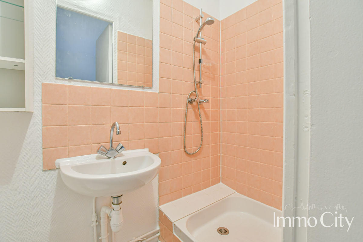 Location Appartement  1 pièce (studio) - 15.8m² 75010 Paris