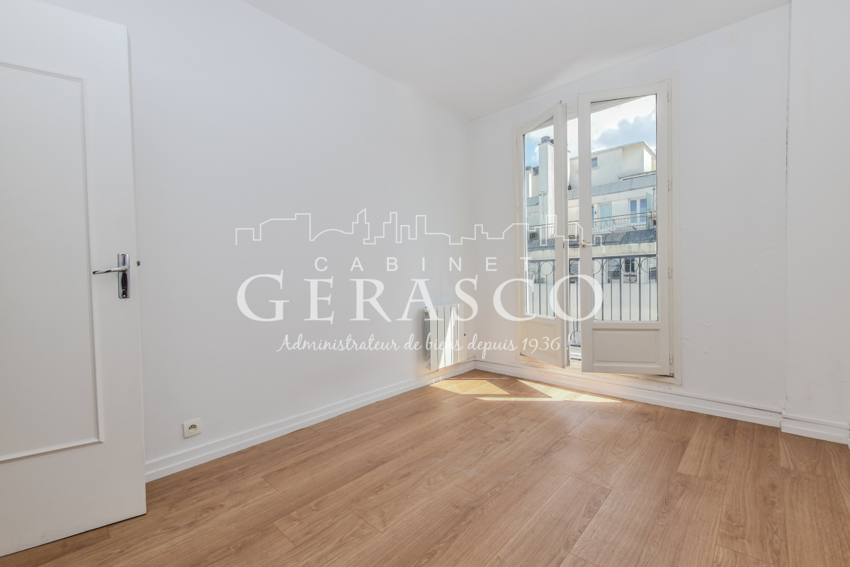 Location Appartement  3 pièces - 58.25m² 75015 Paris