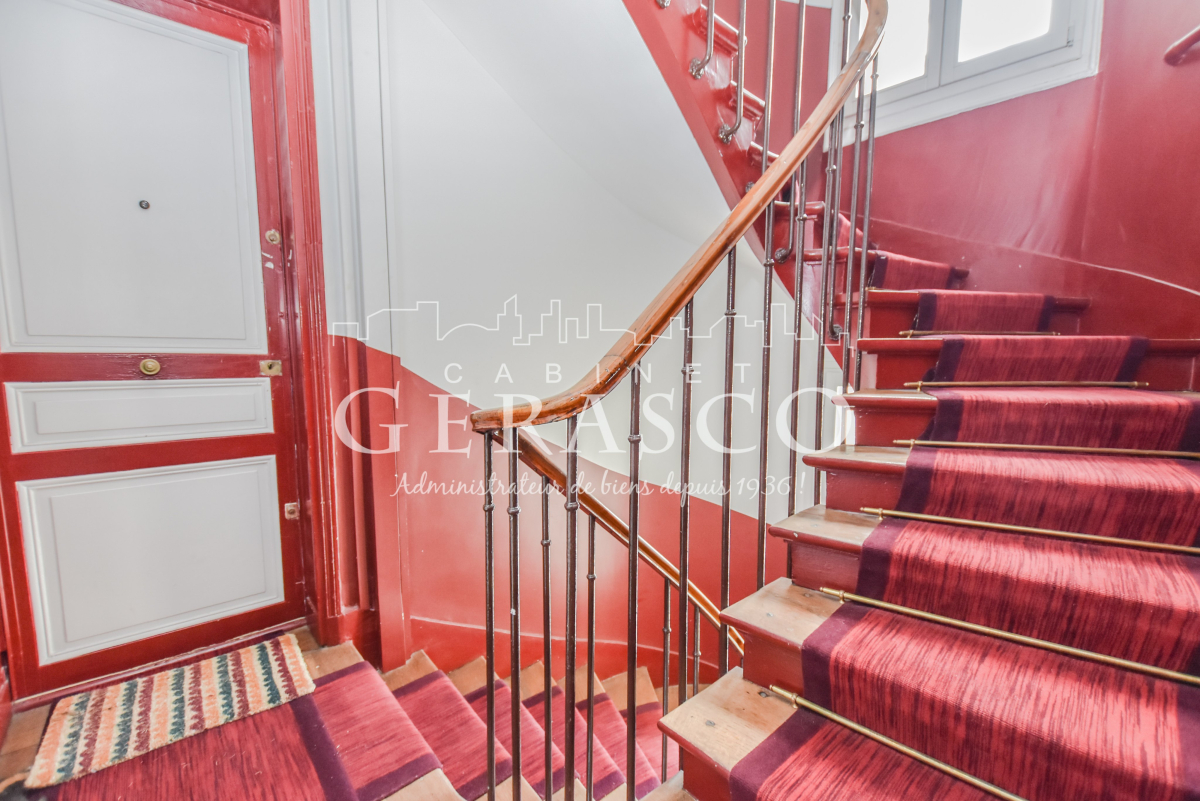 Location Appartement  3 pièces - 58.25m² 75015 Paris