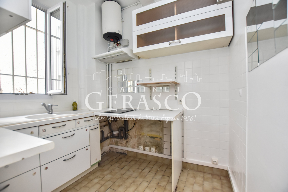 Location Appartement  2 pièces - 38.17m² 75015 Paris