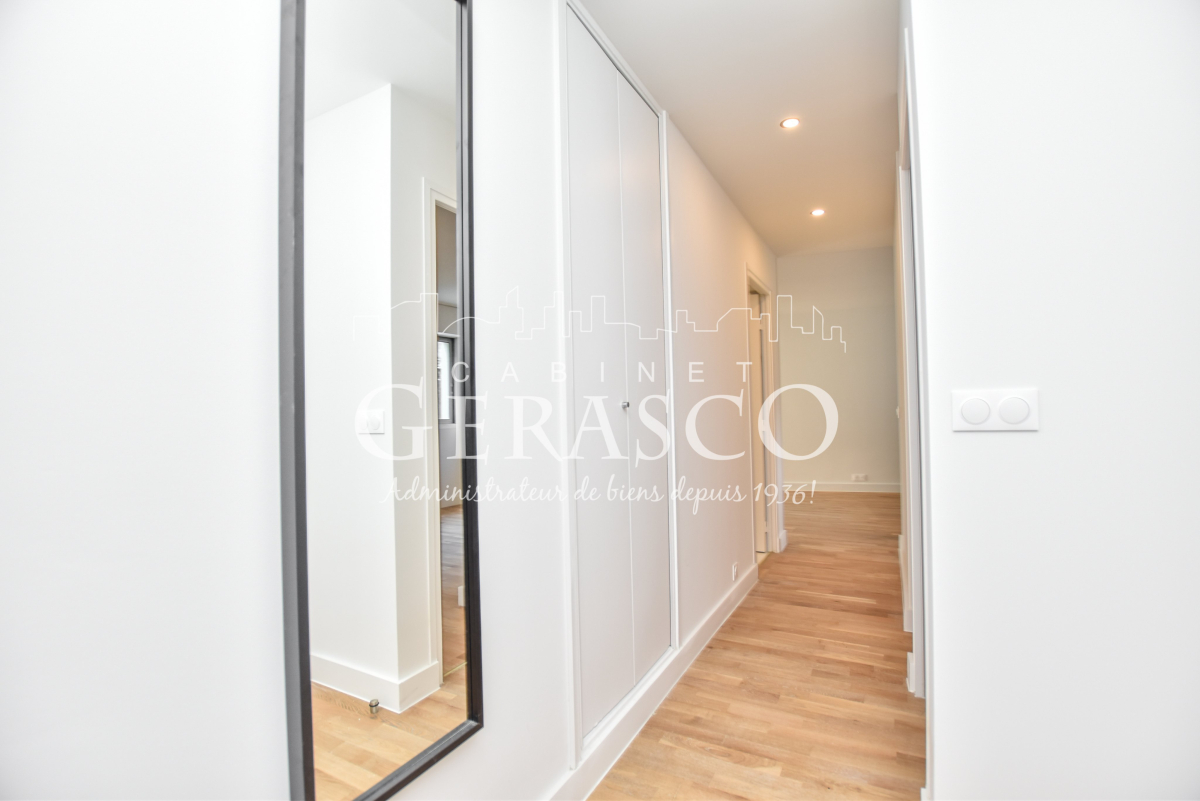 Location Appartement  2 pièces - 46.94m² 75015 Paris