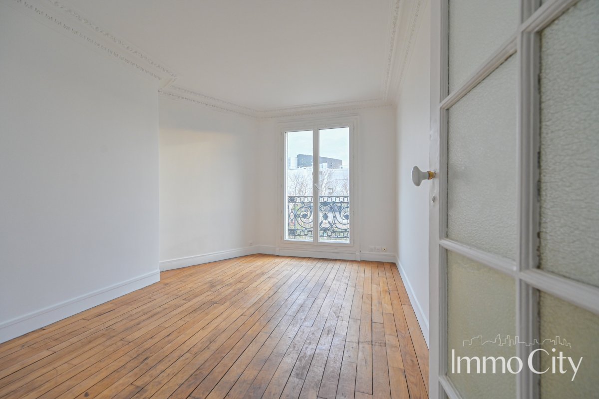 Location Appartement  3 pièces - 60.22m² 75015 Paris