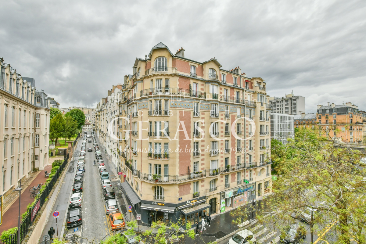 Location Appartement meublé 1 pièce (studio) - 27.12m² 75015 Paris