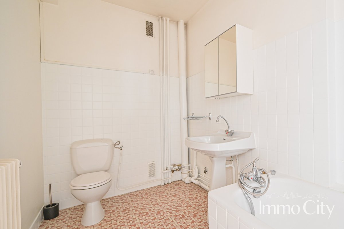 Location Appartement  2 pièces - 47.25m² 92100 Boulogne-billancourt