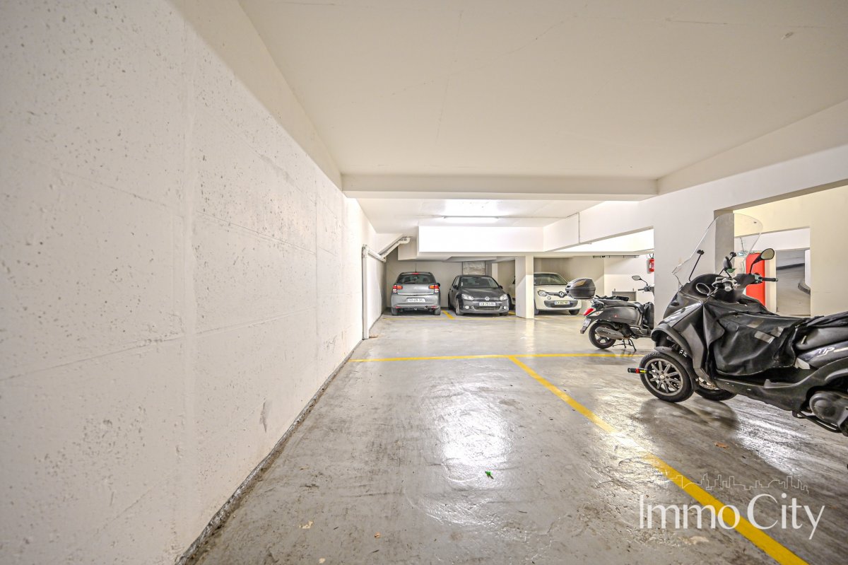 Location Parking  - 12m² 75014 Paris