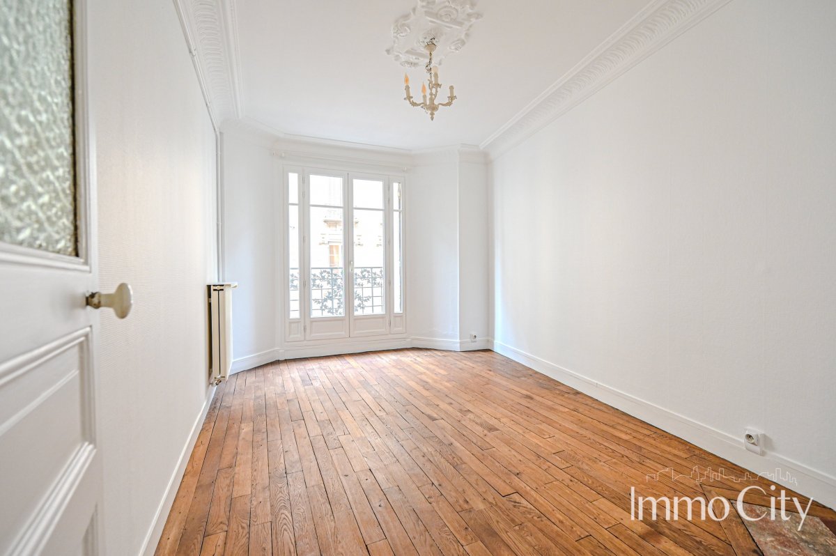 Location Appartement  2 pièces - 36.58m² 75015 Paris