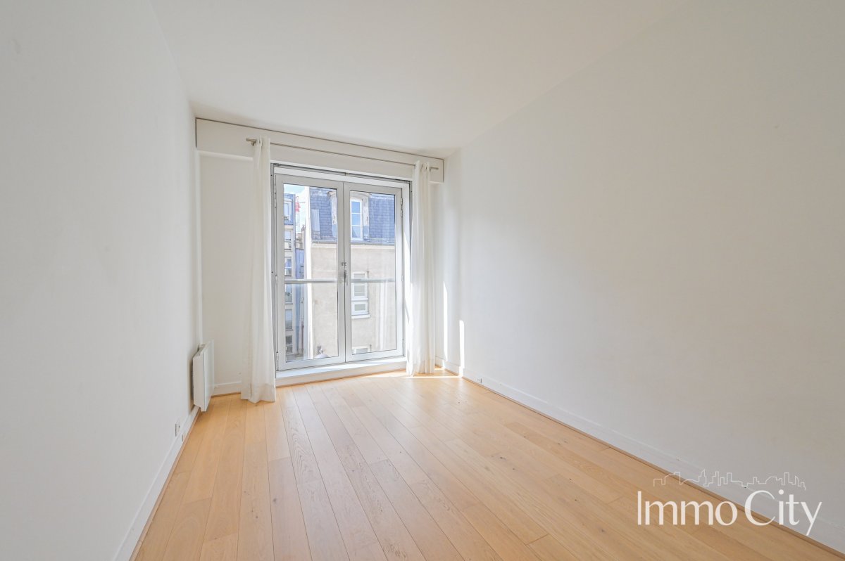Location Appartement  4 pièces - 98.5m² 75005 Paris