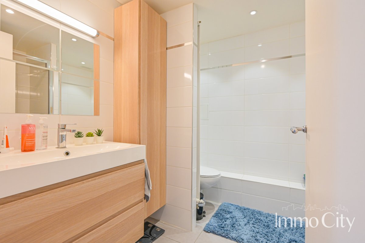 Location Appartement  2 pièces - 44.15m² 75008 Paris