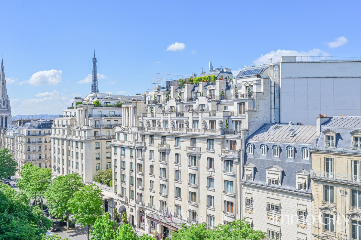 Location Appartement  2 pièces - 44.15m² 75008 Paris
