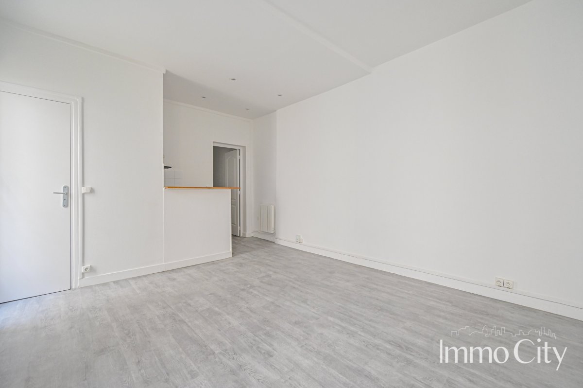 Location Appartement  1 pièce (studio) - 26.55m² 75018 Paris