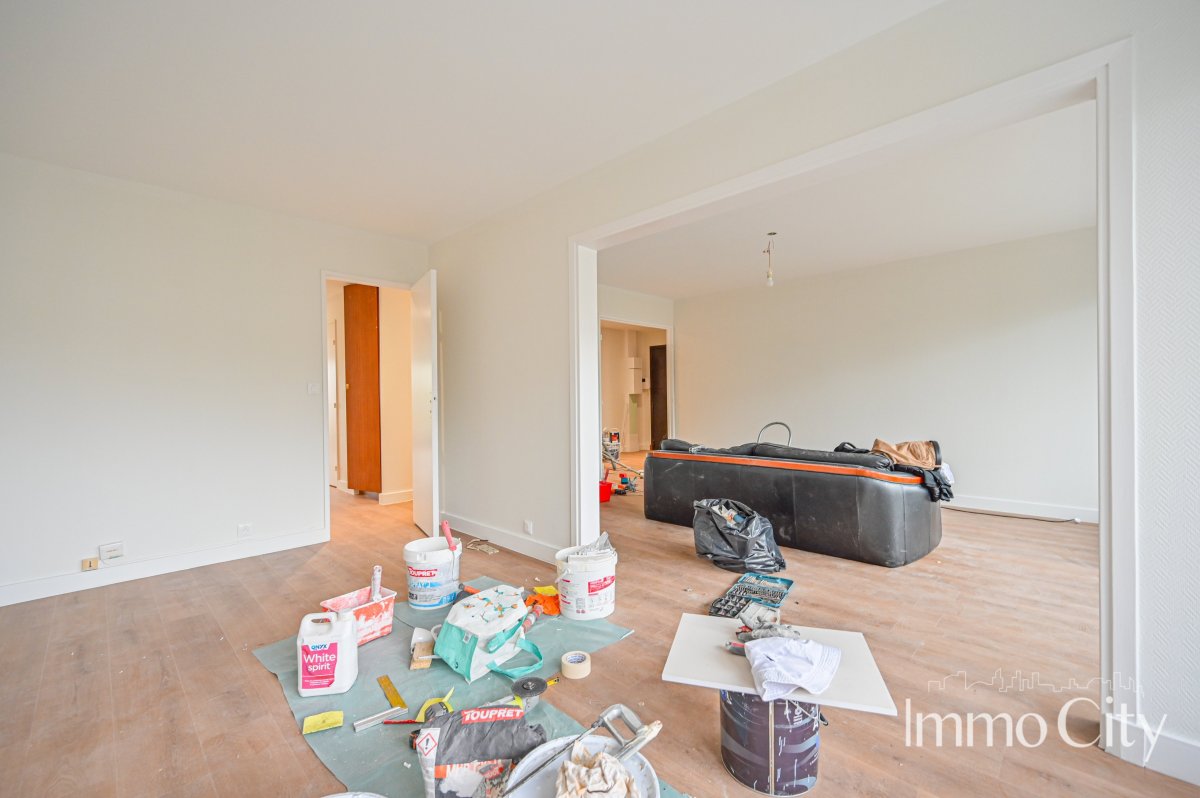 Location Appartement  4 pièces - 91.44m² 92400 Courbevoie