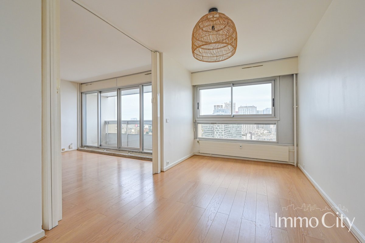 Location Appartement  4 pièces - 96.62m² 75015 Paris