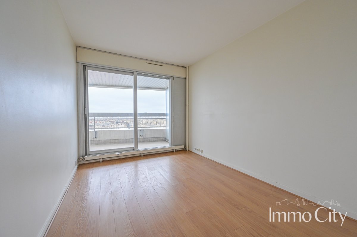 Location Appartement  4 pièces - 96.62m² 75015 Paris