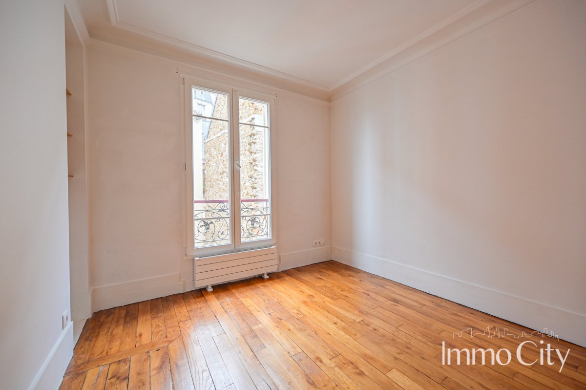 Location Appartement  2 pièces - 50.14m² 75015 Paris