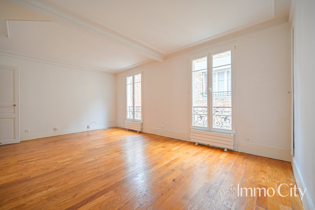 Location Appartement  2 pièces - 50.14m² 75015 Paris