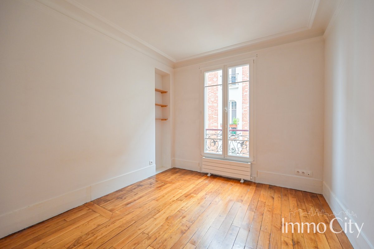 Location Appartement  2 pièces - 50.14m² 75015 Paris