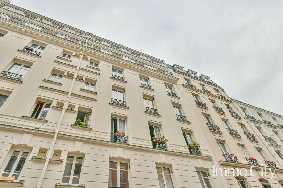 Location Local commercial  2 pièces - 75m² 75015 Paris