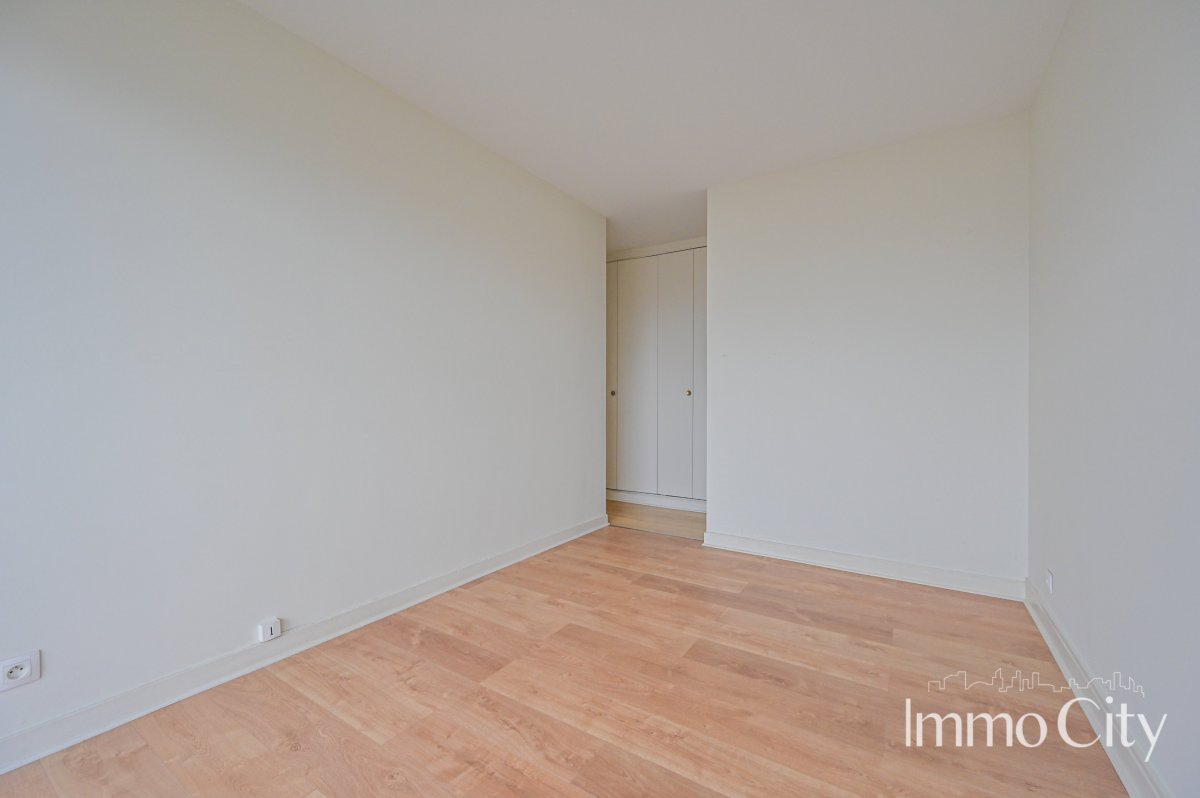 Location Appartement  4 pièces - 87.48m² 92800 Puteaux