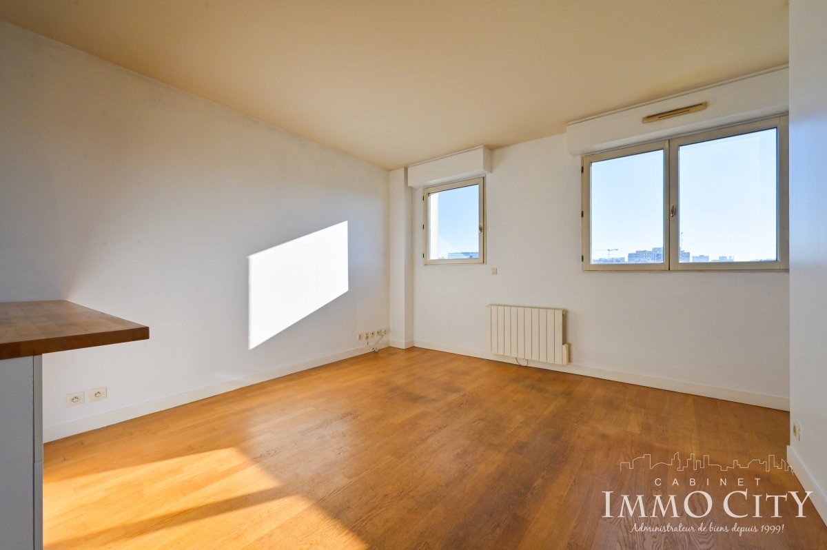 Location Appartement  2 pièces - 40.91m² 75015 Paris