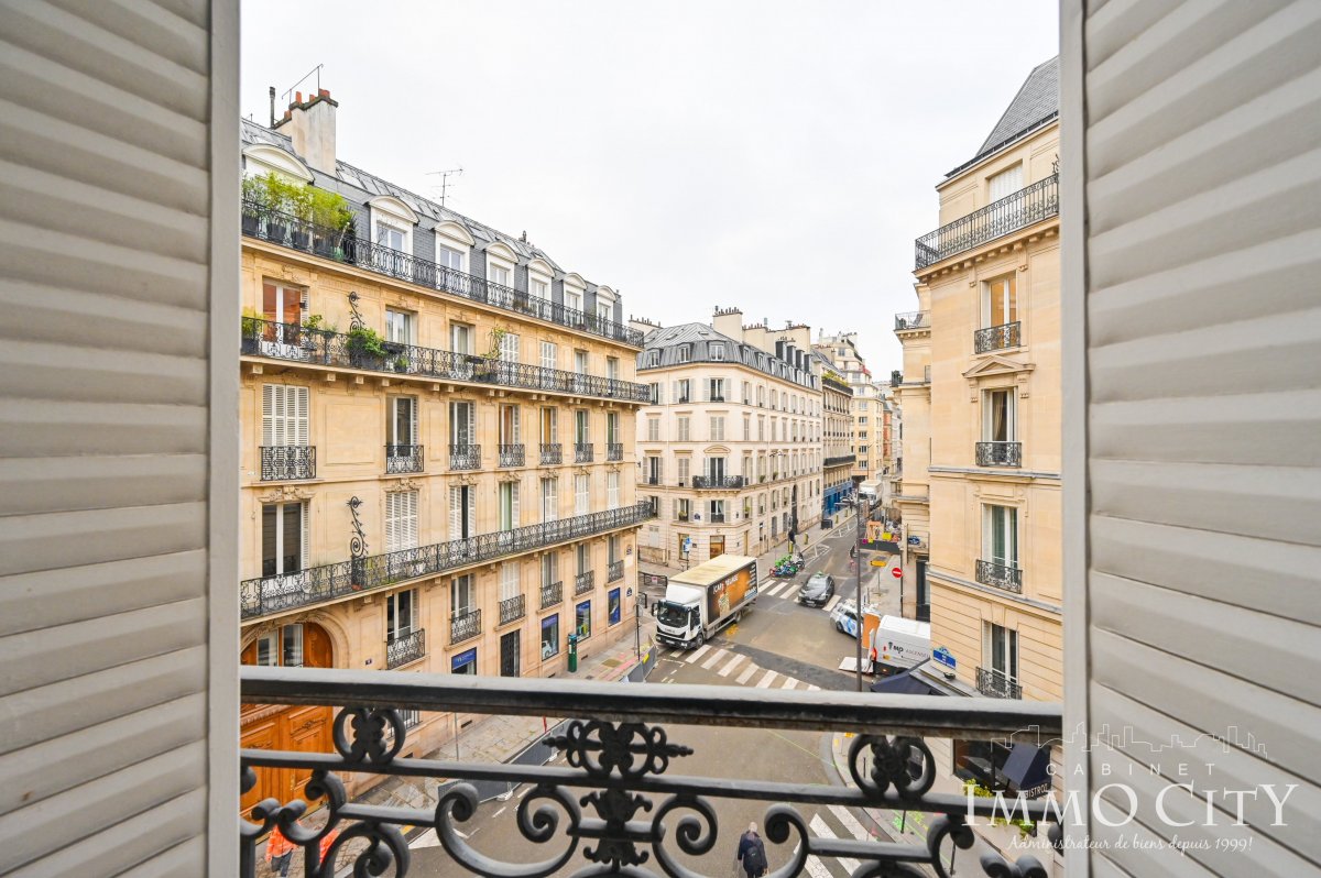 Location Appartement meublé 4 pièces - 106.39m² 75008 Paris