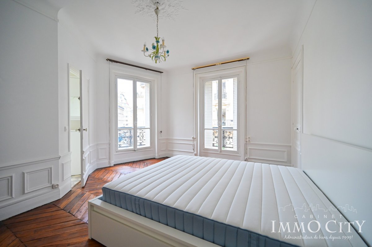 Location Appartement meublé 4 pièces - 106.39m² 75008 Paris