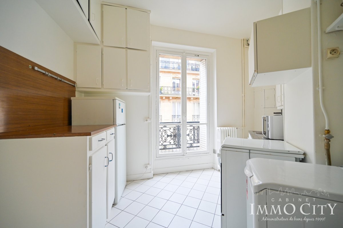 Location Appartement meublé 4 pièces - 106.39m² 75008 Paris