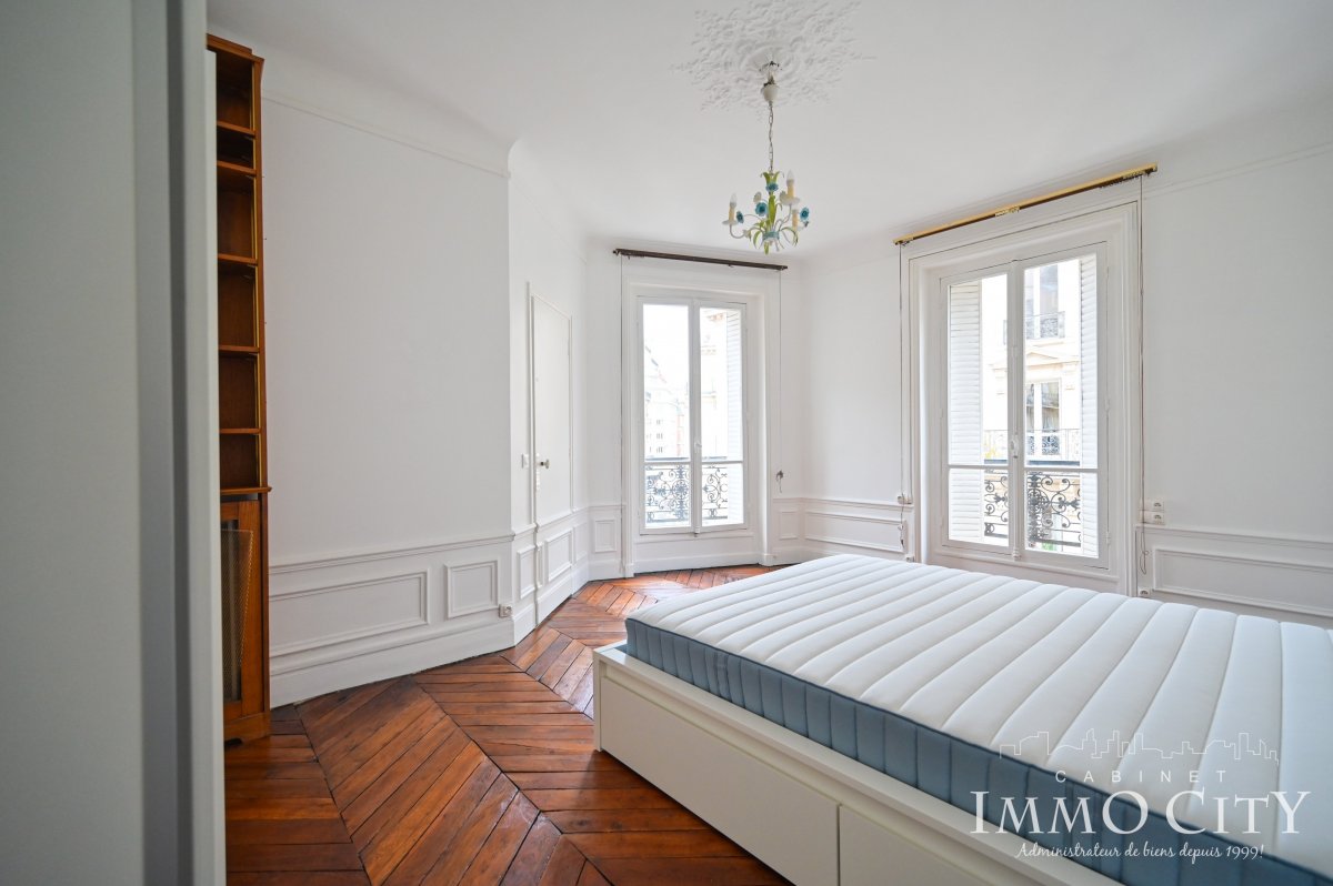 Location Appartement meublé 4 pièces - 106.39m² 75008 Paris