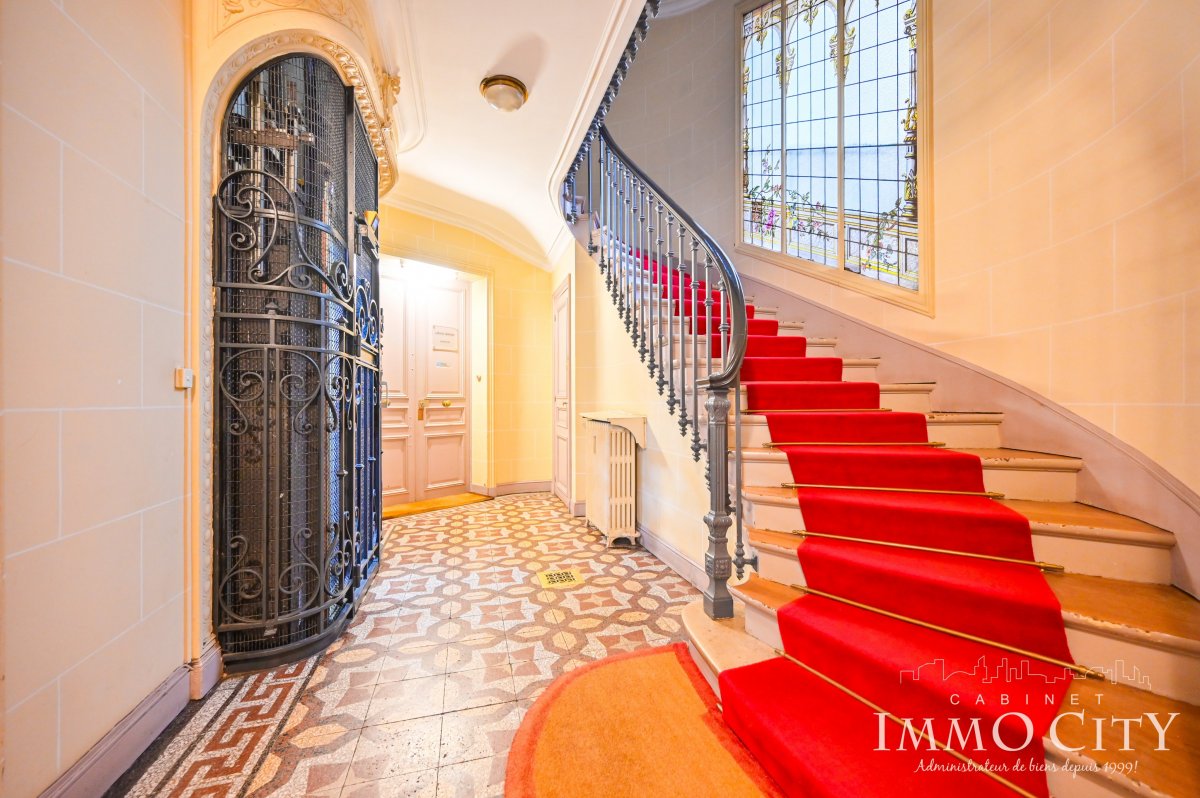 Vente Appartement  5 pièces - 138.74m² 75009 Paris