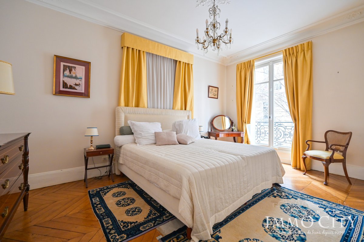 Vente Appartement  5 pièces - 138.74m² 75009 Paris