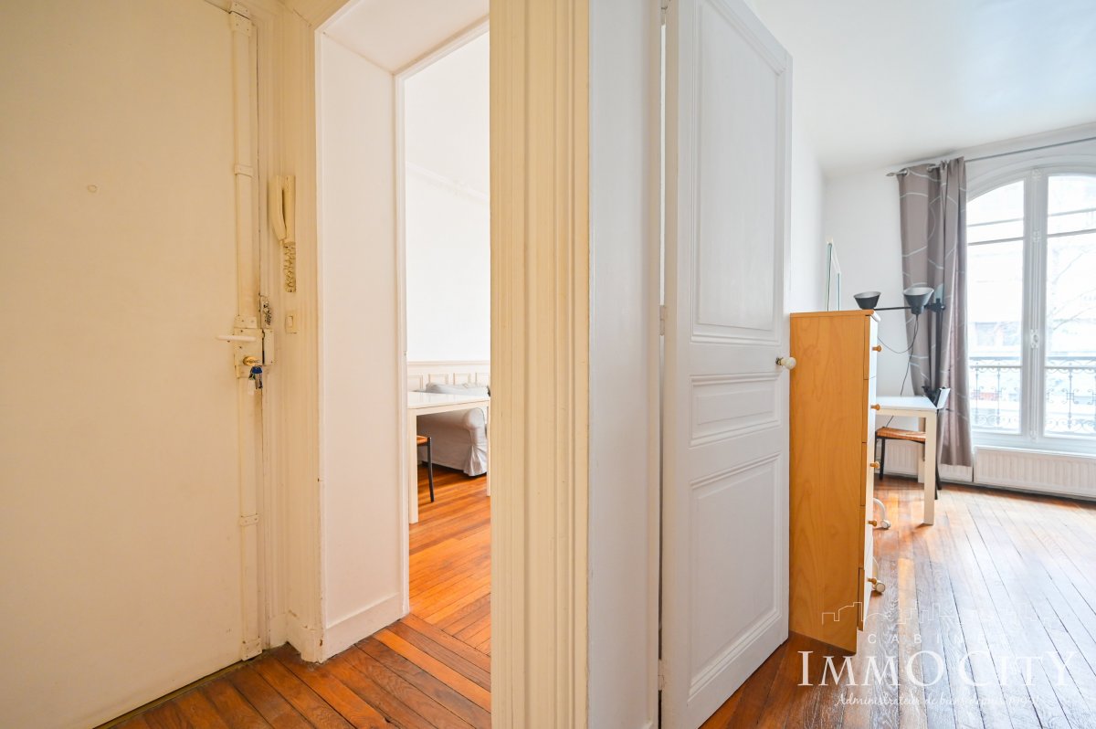 Vente Appartement  2 pièces - 37.4m² 75015 Paris