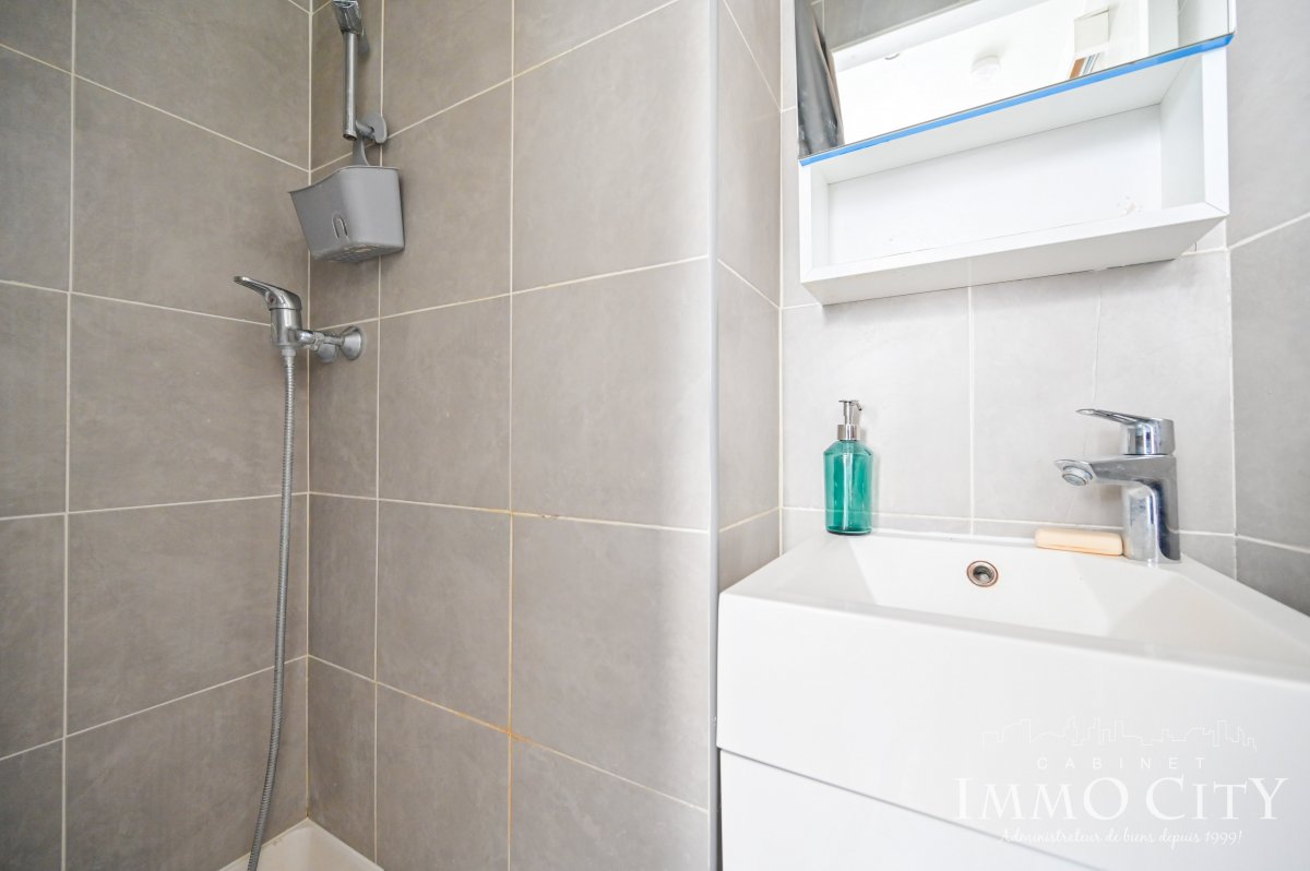 Location Appartement  2 pièces - 33.53m² 75015 Paris