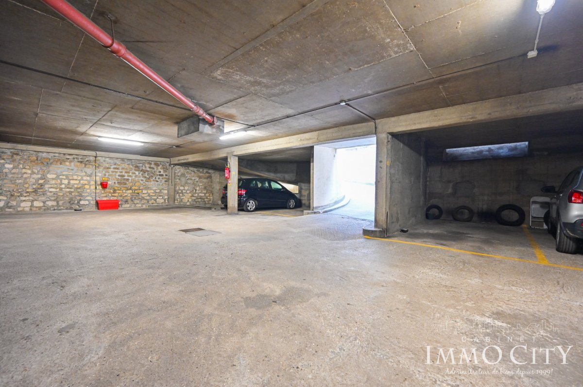 Location Box  - 11m² 75015 Paris