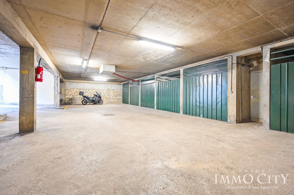 Location Box  - 11m² 75015 Paris