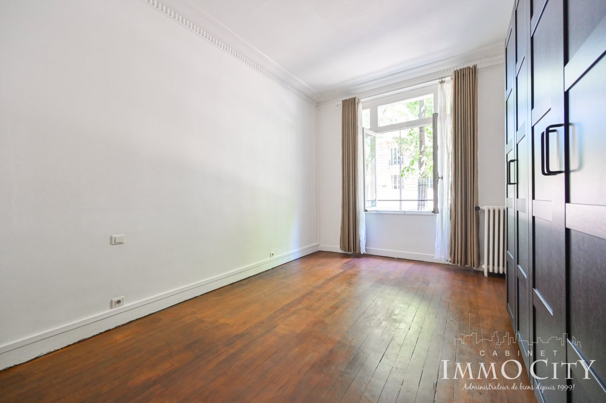 Location Appartement  2 pièces - 59.74m² 75015 Paris