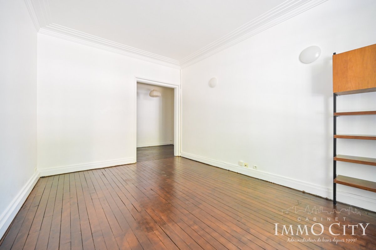 Location Appartement  2 pièces - 59.74m² 75015 Paris
