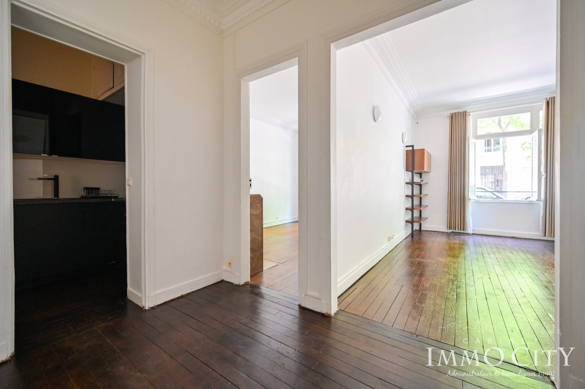 Location Appartement  2 pièces - 59.74m² 75015 Paris