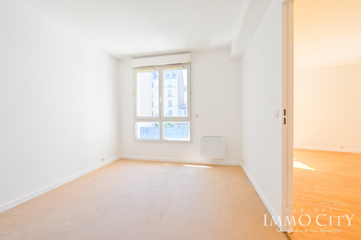 Location Appartement  2 pièces - 43.55m² 75017 Paris