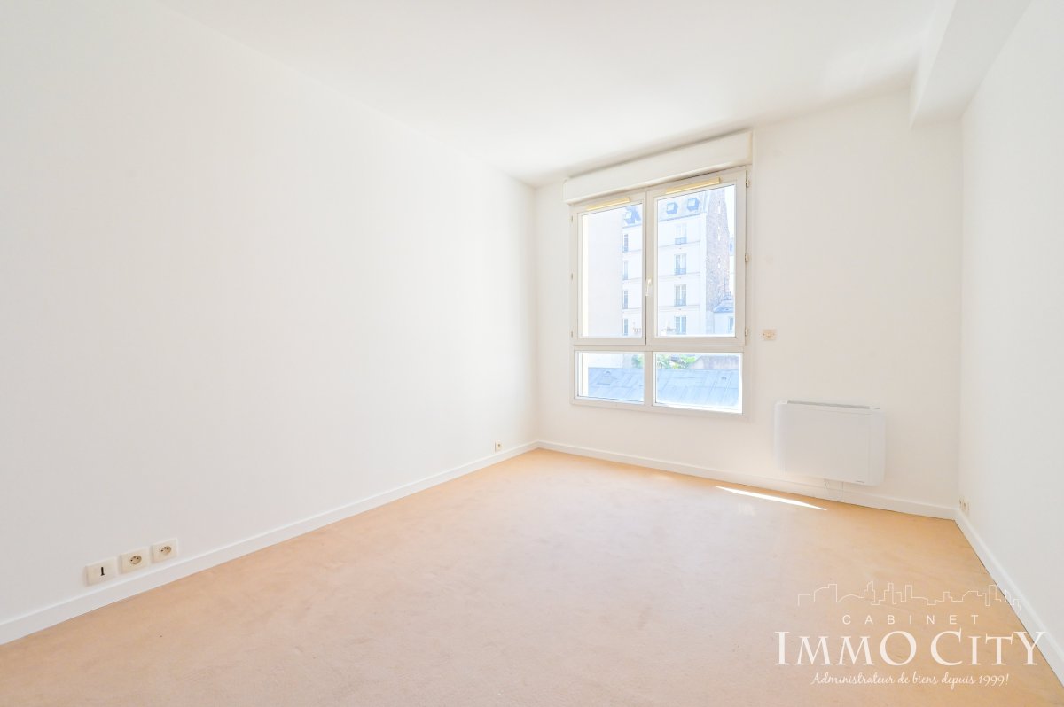 Location Appartement  2 pièces - 43.55m² 75017 Paris